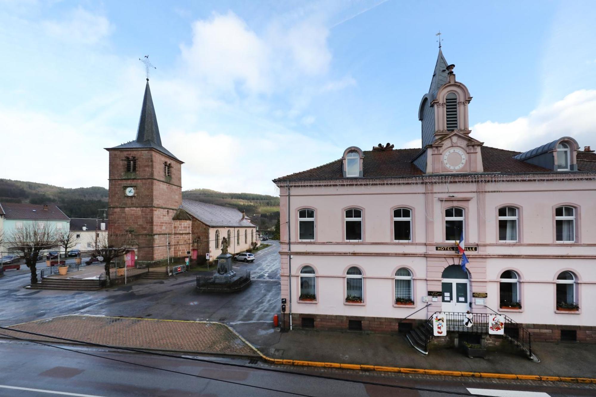 Gite Spacieux Propre Proche Gerardmer Granges-sur-Vologne Exteriör bild